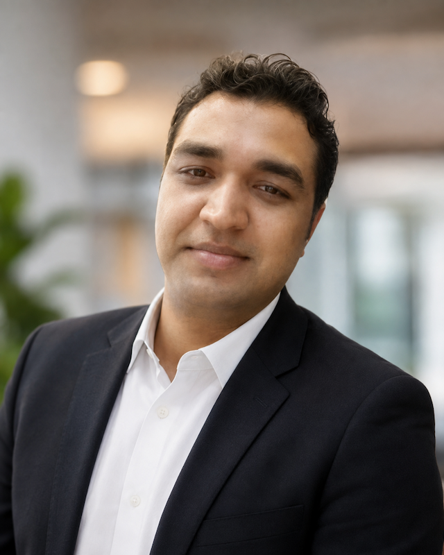 Dinesh Mahajan, Senior IT Developer